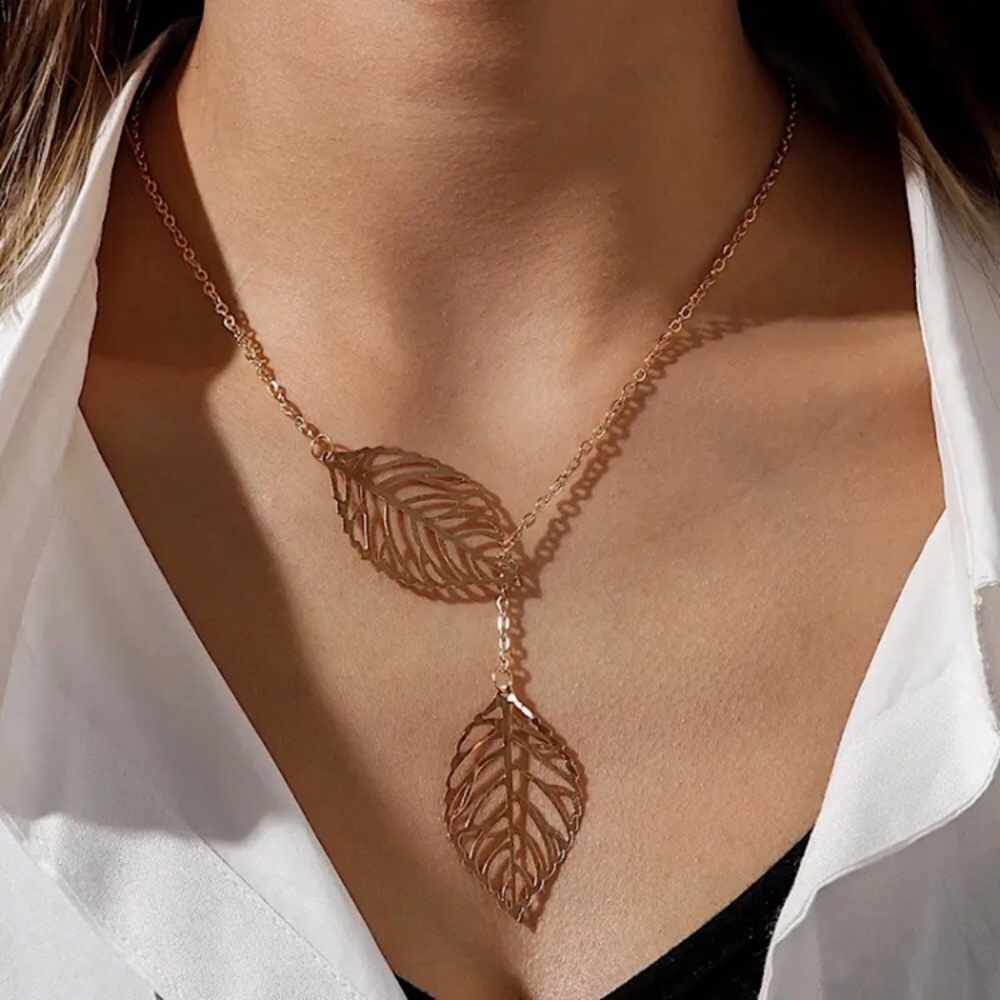 ⚜️𝟯𝟬%𝗢𝗙𝗙 𝗯𝘂𝗻𝗱𝗹𝗲𝘀 𝟯+⚜️ NEW 2 Large Leaves Dangly Necklace - Picture 5 of 16